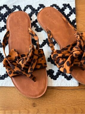 Zby Fisace Leopard Bow Slide Sandals  womens shoe size 10
